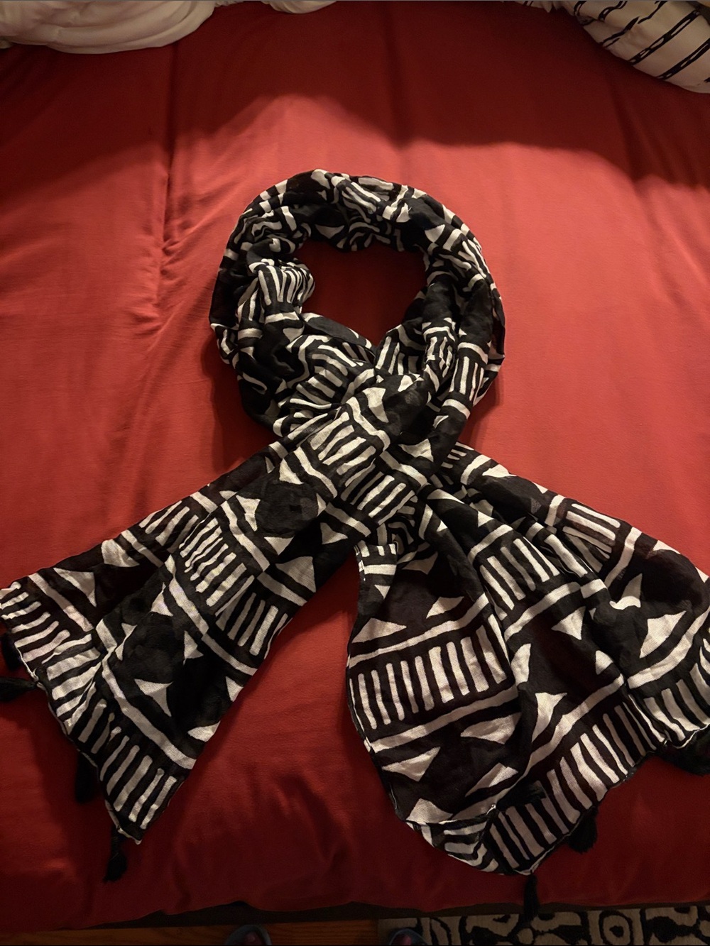 Old Navy Black and White Geometric Print Scarf